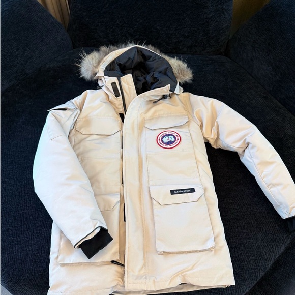 Canada Goose Men's Beige Puffer Jacket - Picture 1 of 6